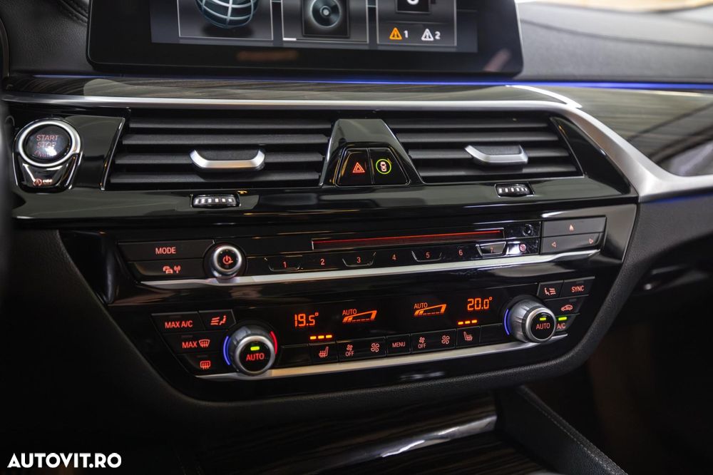 BMW Seria 5 520i AT - 18