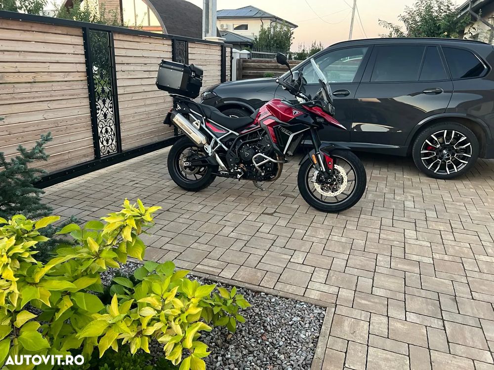 Triumph Tiger 900 - 2