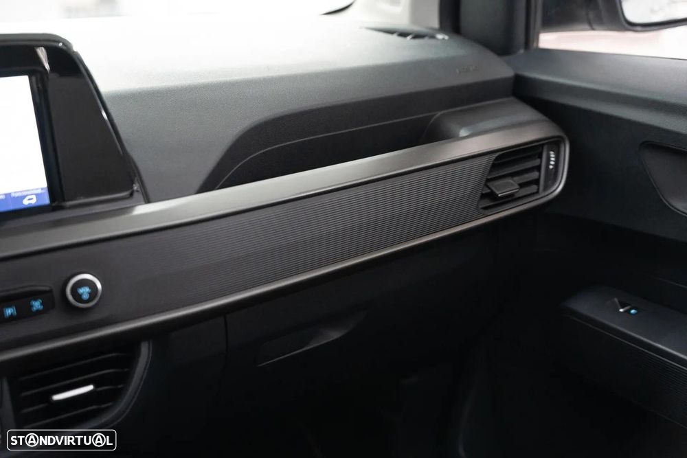 Ford Tourneo Courier 1.0 EcoBoost Titanium - 16