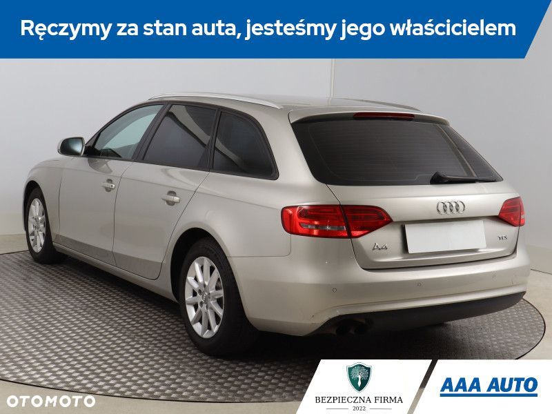 Audi A4 Avant - 6