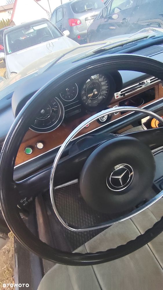 Mercedes-Benz W111 - 20