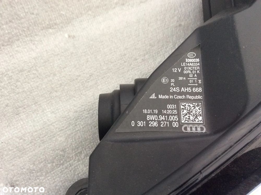 REFLEKTOR LAMP KSENON AUDI A4 B9 2015- 8W0941006 8W0941005 - 4