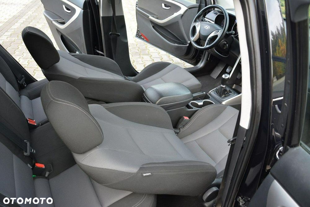 Hyundai i30 1.6 GDI BlueDrive Comfort - 18