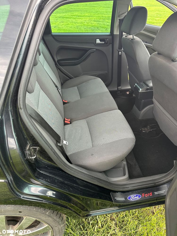 Ford Focus - 11