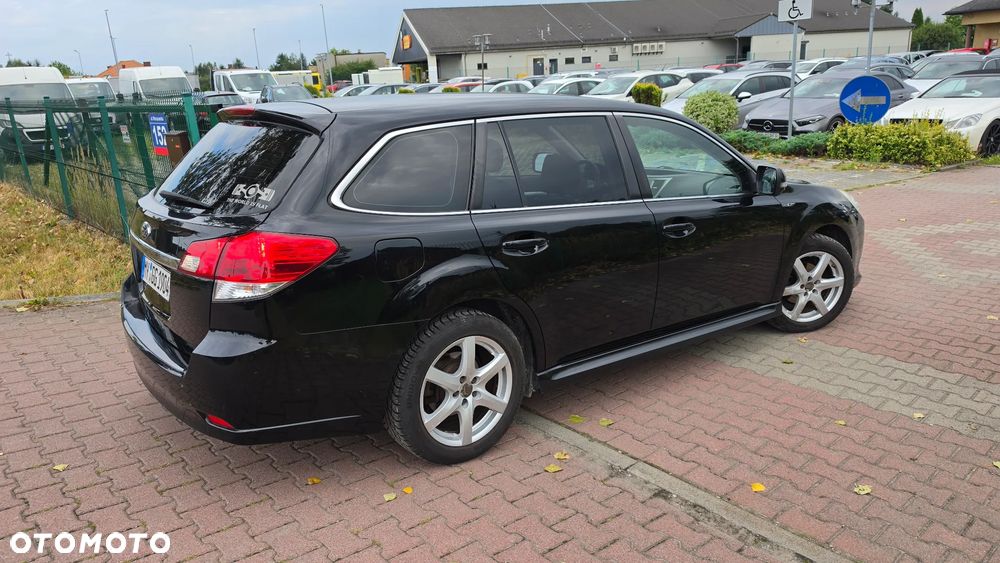 Subaru Legacy - 17