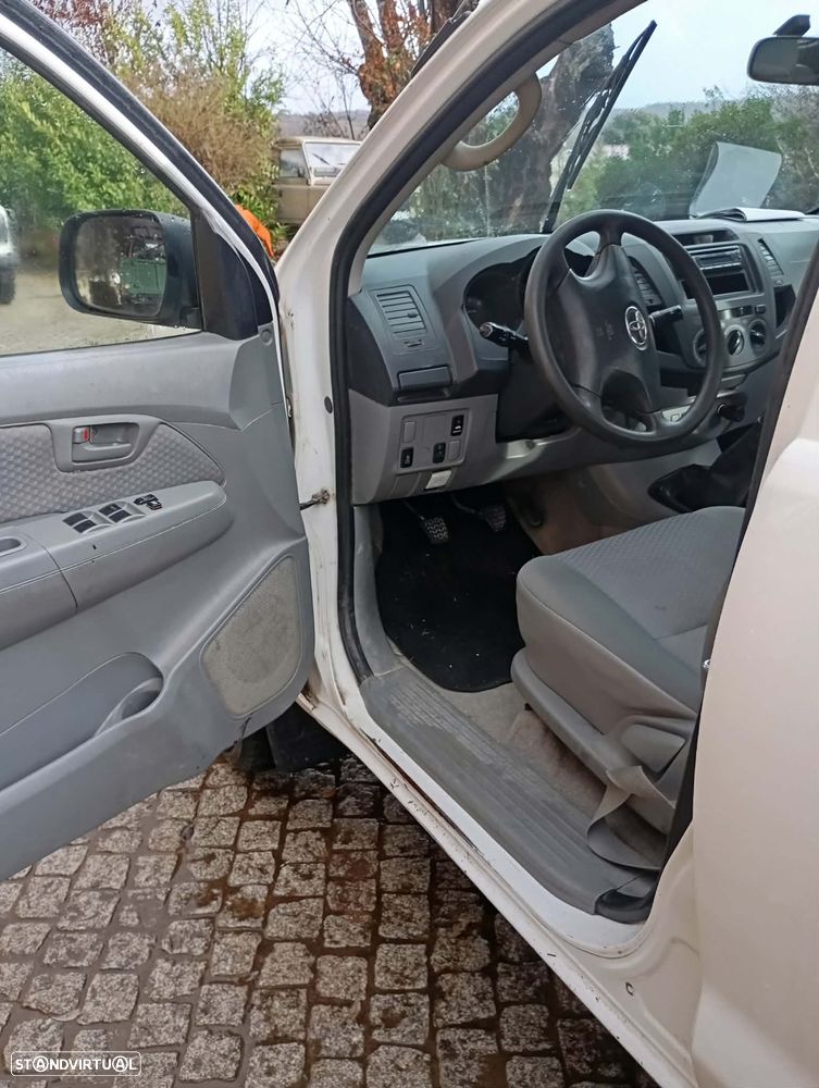 Toyota Hilux 2.5 D-4D 2WD CD - 5
