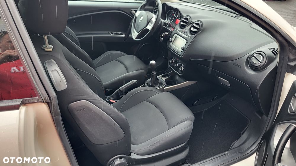 Alfa Romeo Mito 1.4 8V - 6