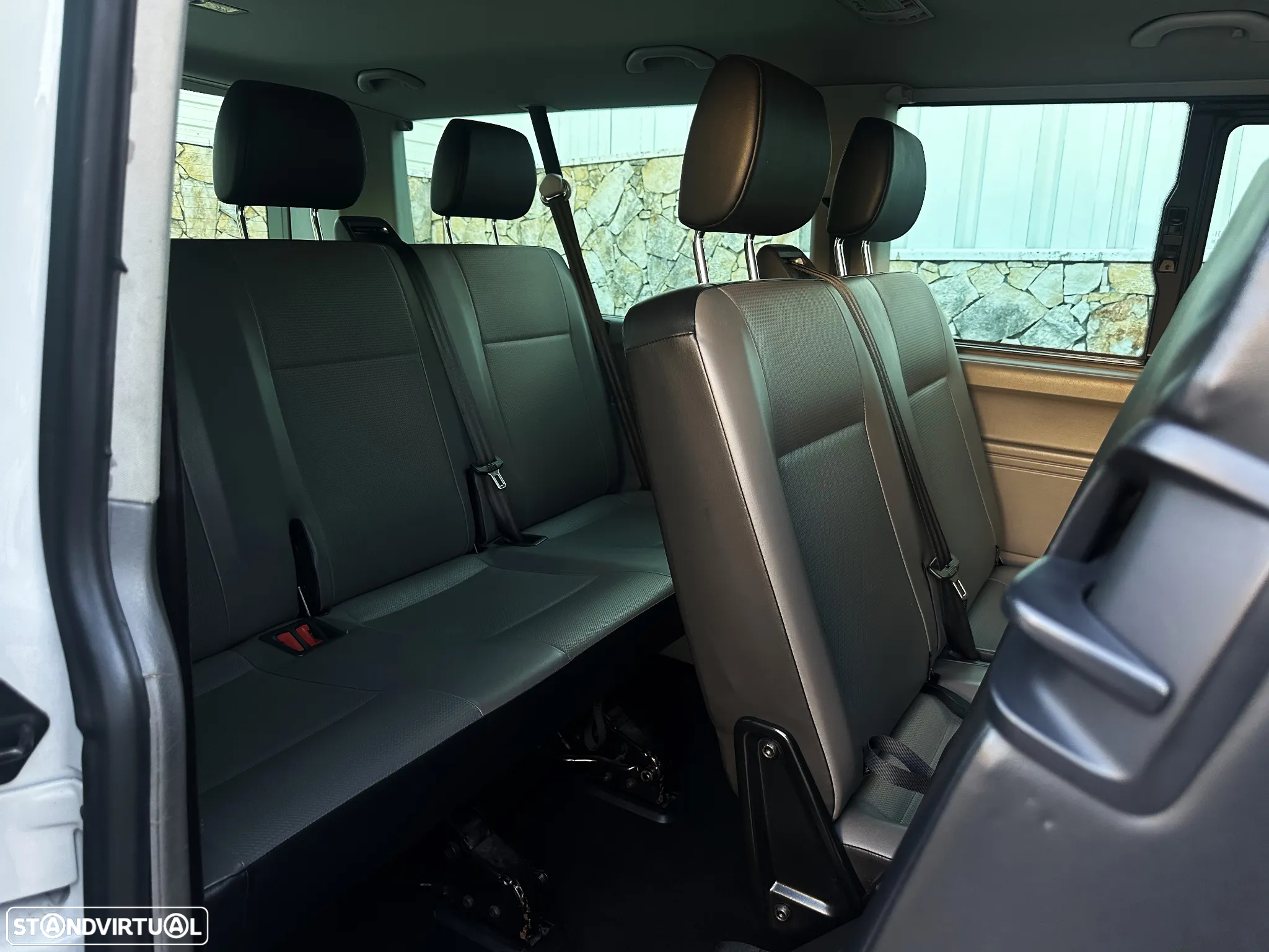 VW Caravelle 2.0 TDi BM Longa Comfortline - 17