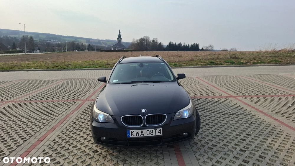 BMW Seria 5 525d - 2