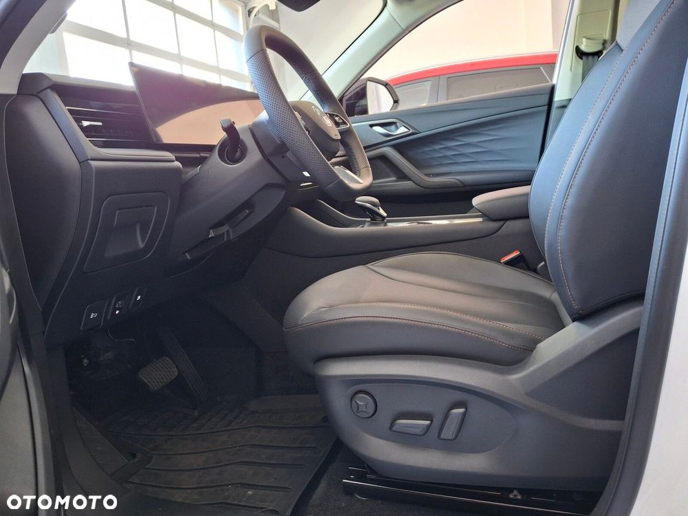 MG HS 1.5T PHEV Exclusive - 12