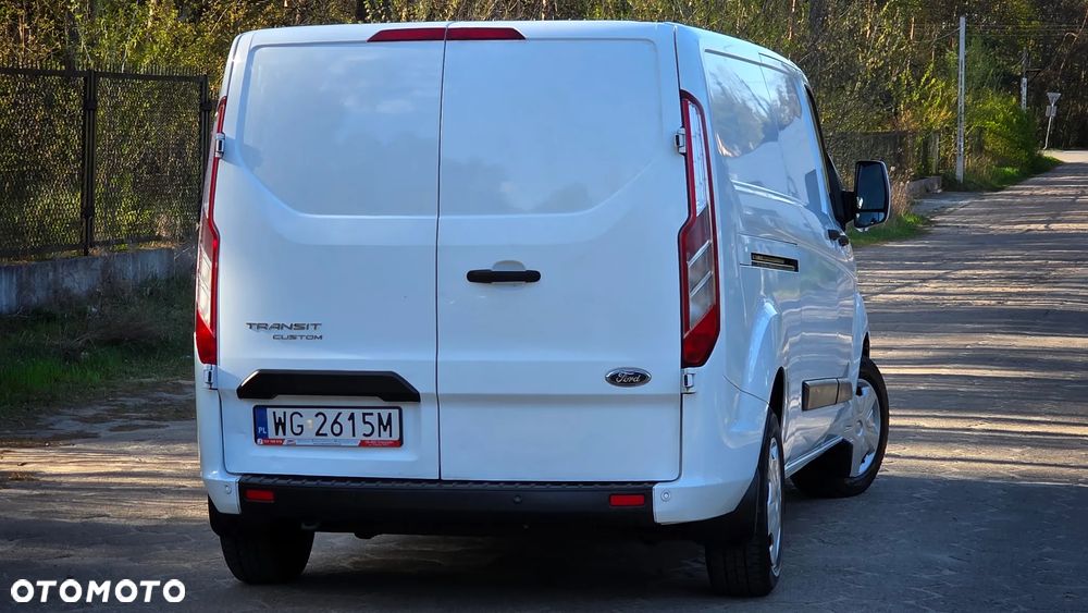 Ford Transit Custom - 11
