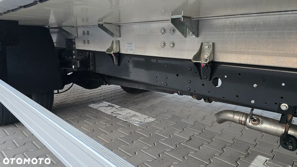 Iveco IVECO DAILY 72C18 3.0 180KM DMC 7200 ❗❗ MODEL 2019 / CARRIER XARIOS 500 / MROŹNIA +32 -32 / ZABUDOWA JEGGER 10 EP / GRUBA ŚCIANA / WINDA BAR 1000KG / NAVI / KAMERA COFANIA / RADAR  / SERWIS ASO / ŁADOWNOŚĆ 3600KG❗❗ JAK NOWY❗❗ - 6