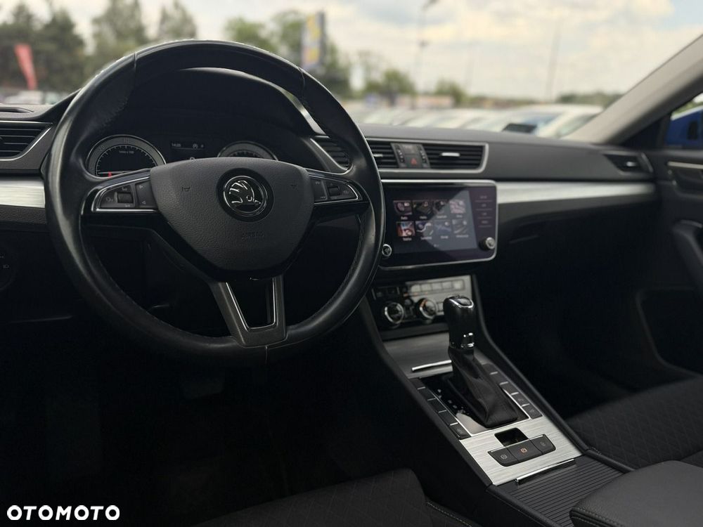 Skoda Superb 2.0 TDI SCR Ambition DSG - 16