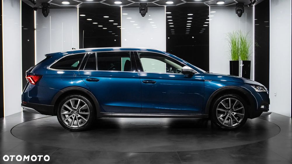 Skoda Octavia 2.0 TSI 4x4 Scout DSG - 8