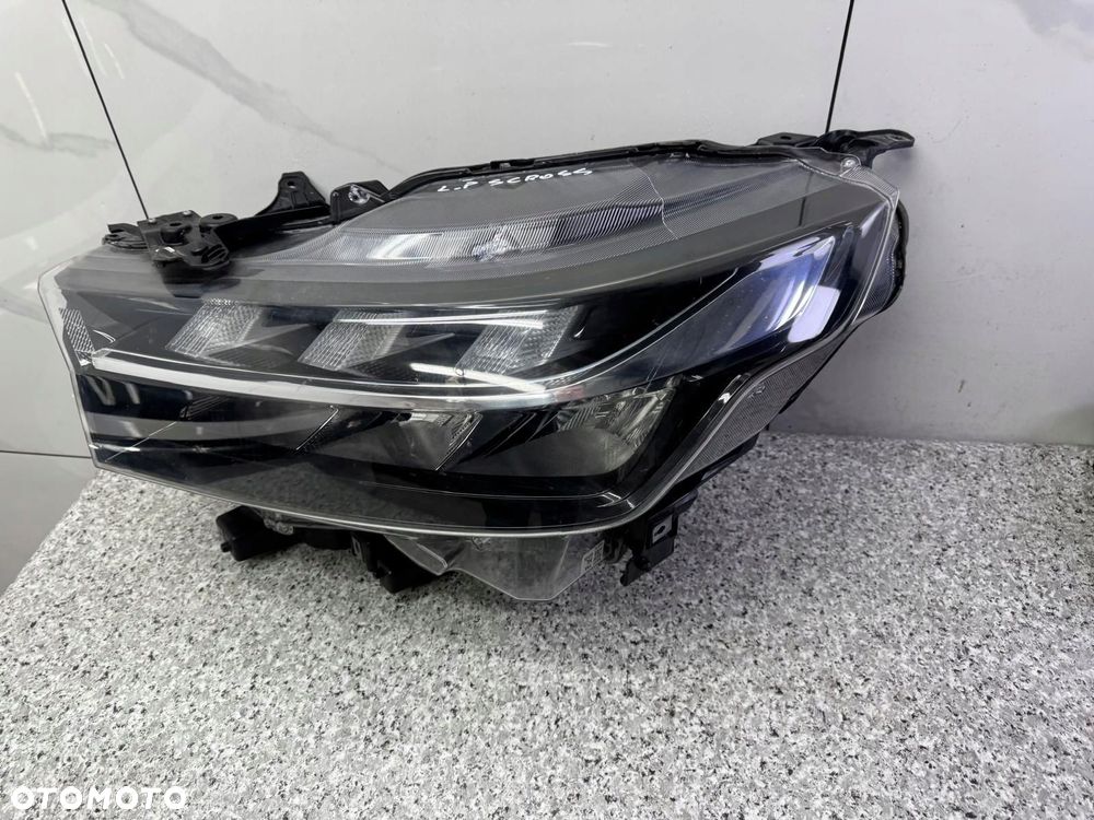 lampa lewy przód suzuki s-cross ii 2021- - 1