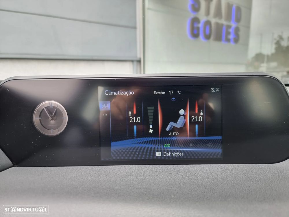 Lexus UX 250h Executive+ - 16