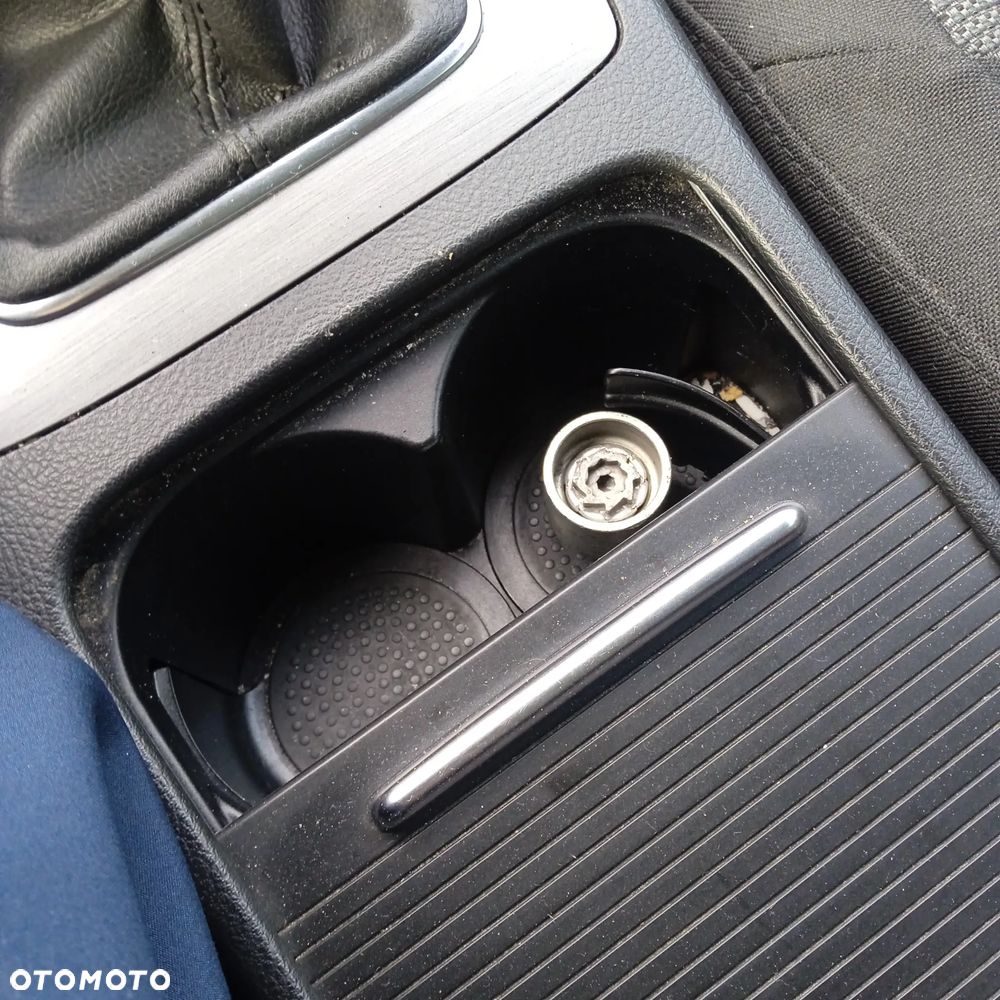 Volkswagen Passat 1.4 TSI BlueMotion Technology Comfortline - 22