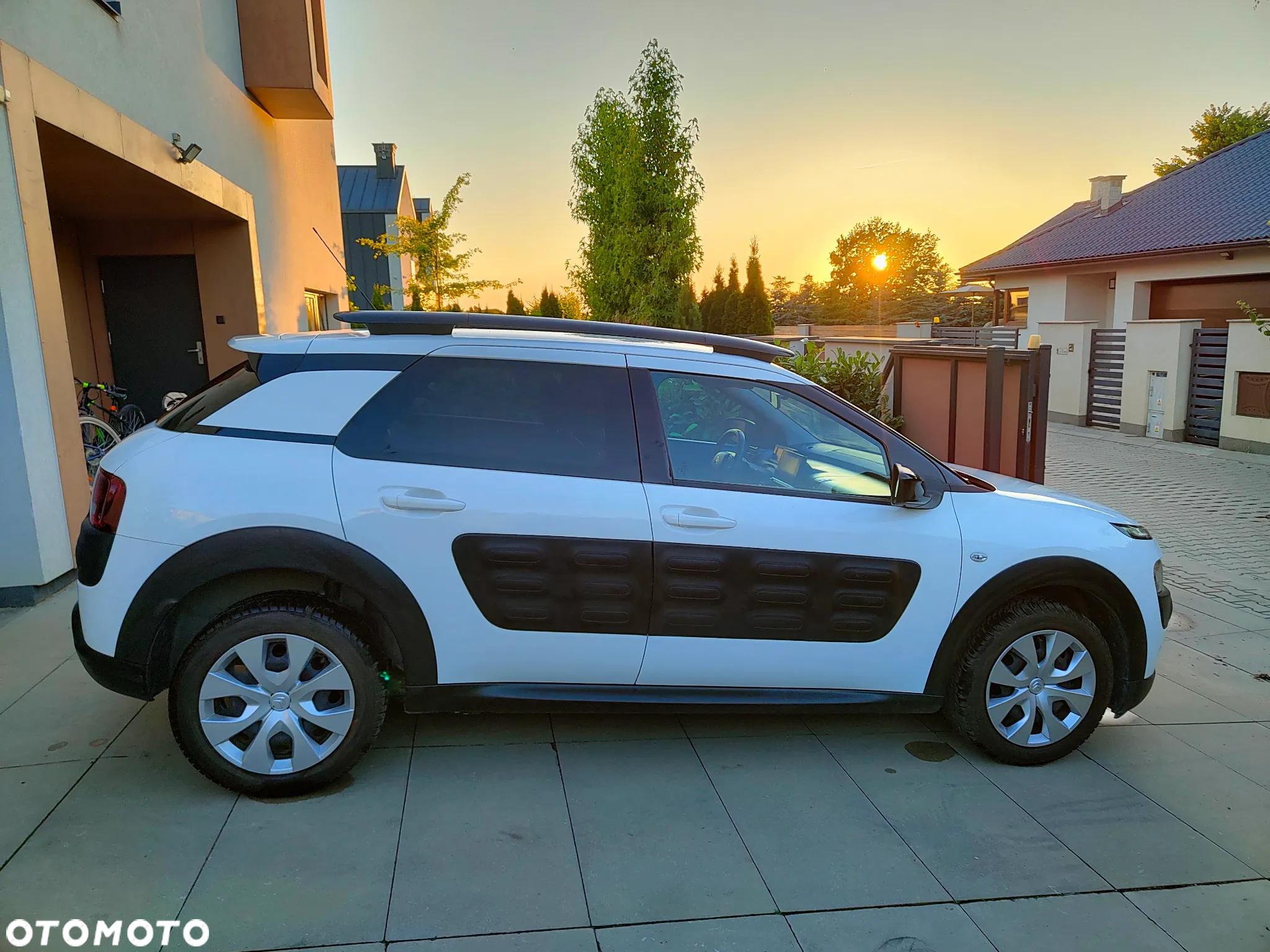Citroën C4 Cactus 1.2 PureTech Live - 4