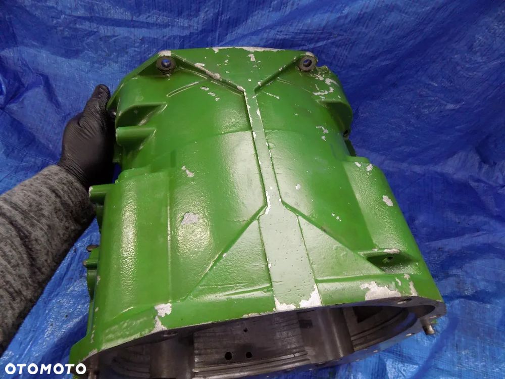 obudowa skrzyni biegów r116768 john deere 6300 6100 6200 6400 - 7