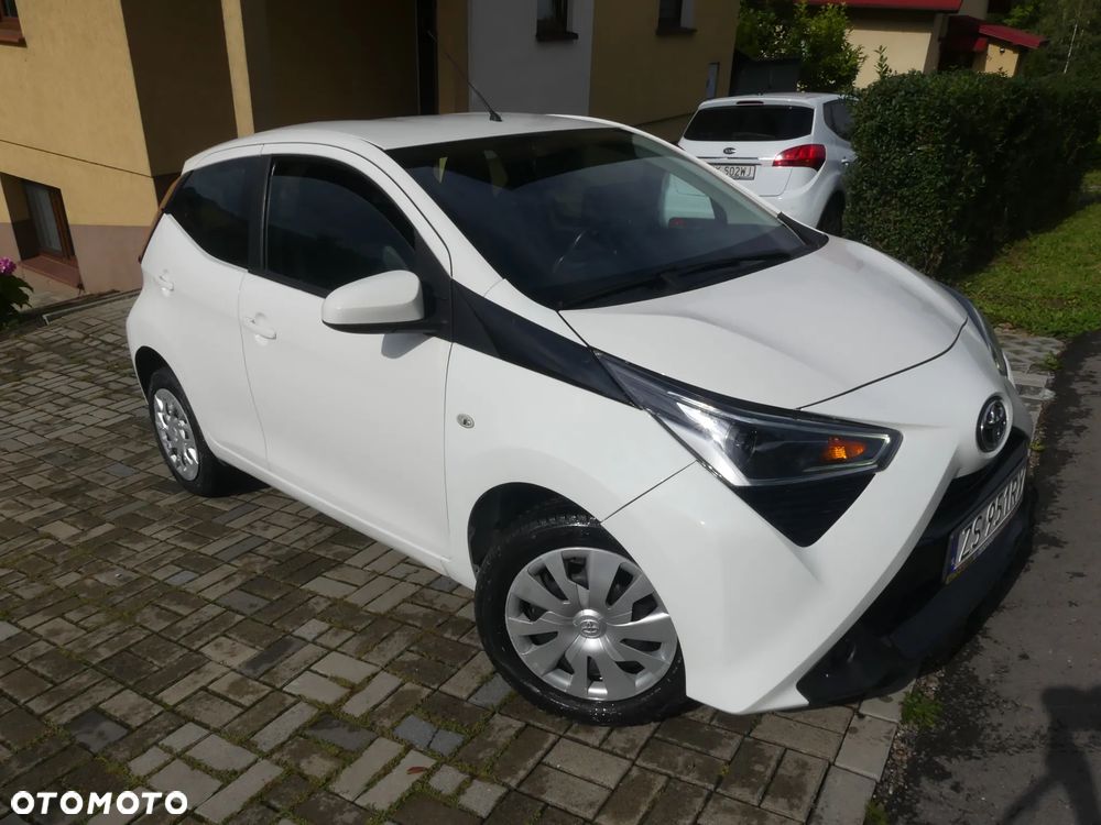 Toyota Aygo x-play - 10