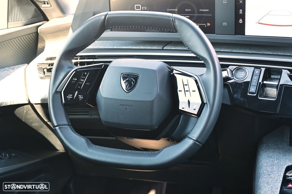 Peugeot 5008 1.2 Hybrid Allure e-DCS6 - 8