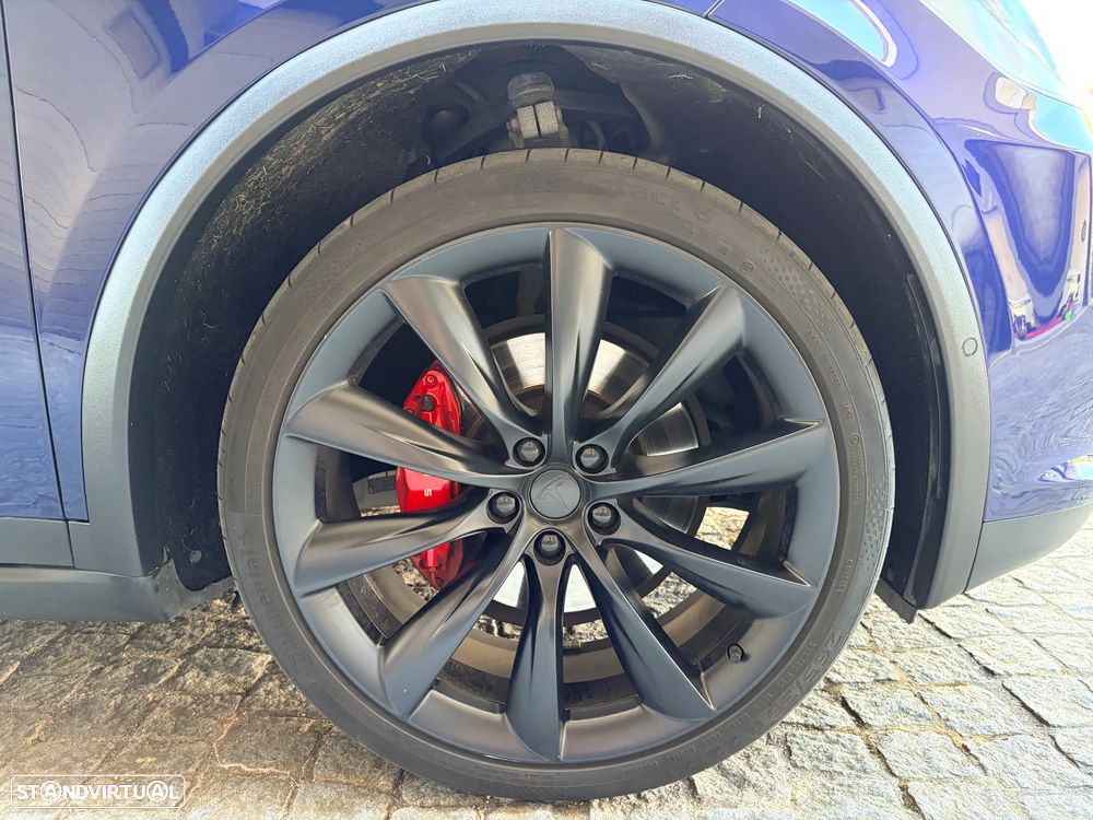 Tesla Model X P100D - 13