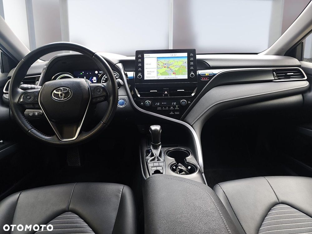 Toyota Camry 2.5 Hybrid Prestige CVT - 8
