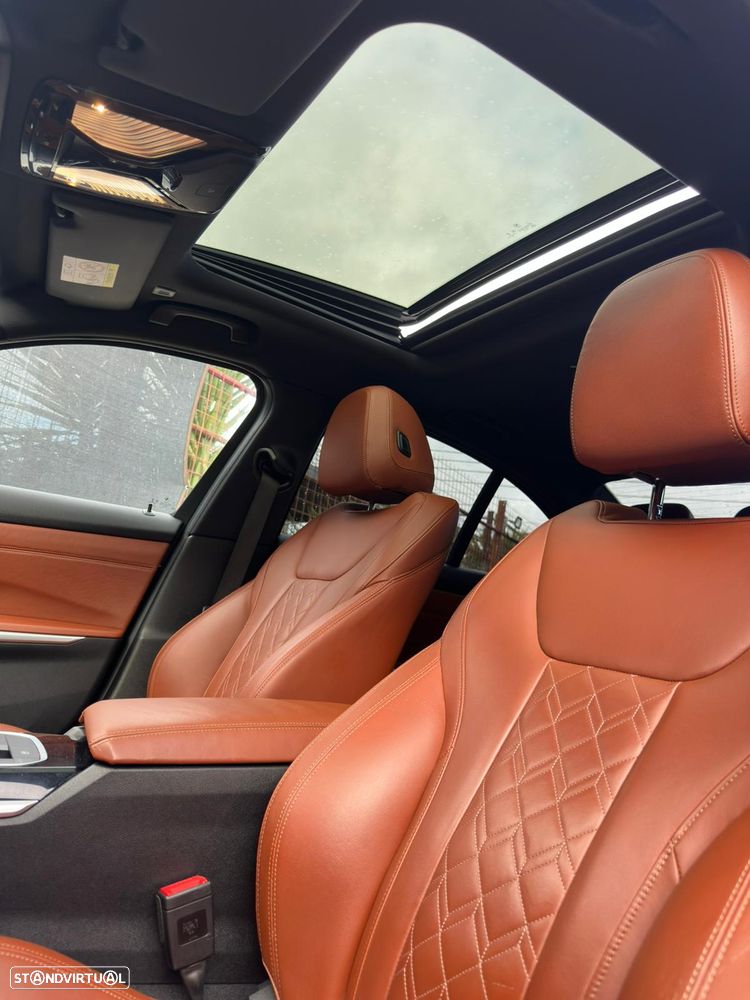 BMW 330 e Aut. Luxury Line - 15