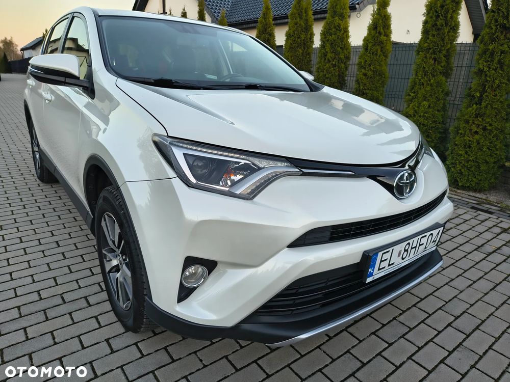 Toyota RAV4 - 16