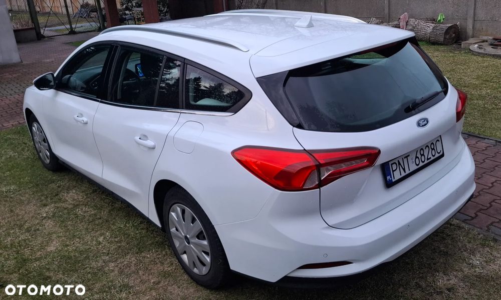 Ford Focus 1.5 EcoBlue Start-Stopp-System COOL&CONNECT DESIGN - 3