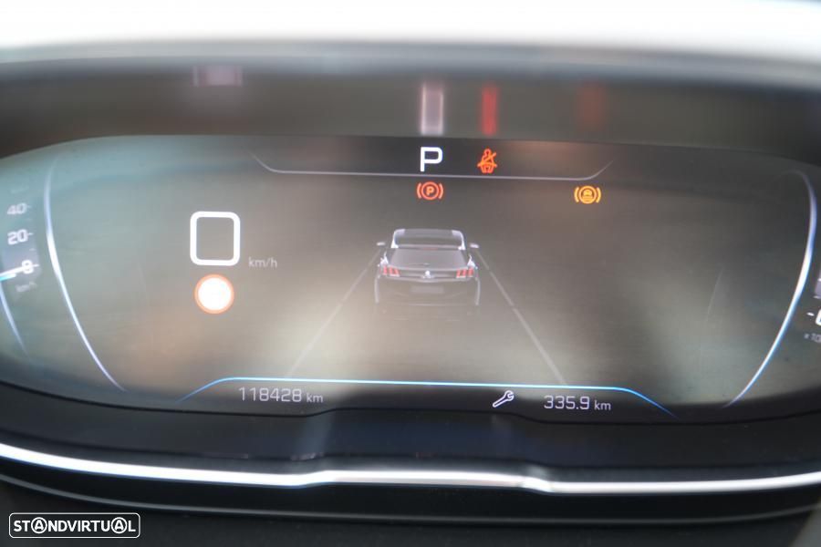 Peugeot 3008 PureTech 130 Stop & Start GPF EAT8 Active Business-Pack - 11