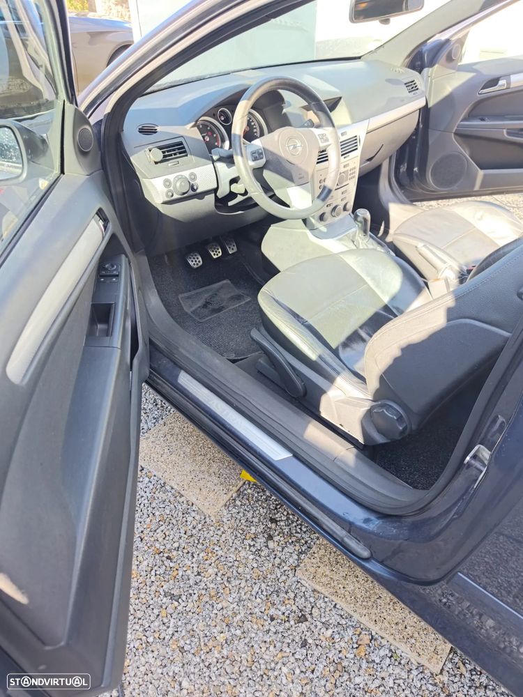 Opel Astra GTC 1.3 CDTI - 1