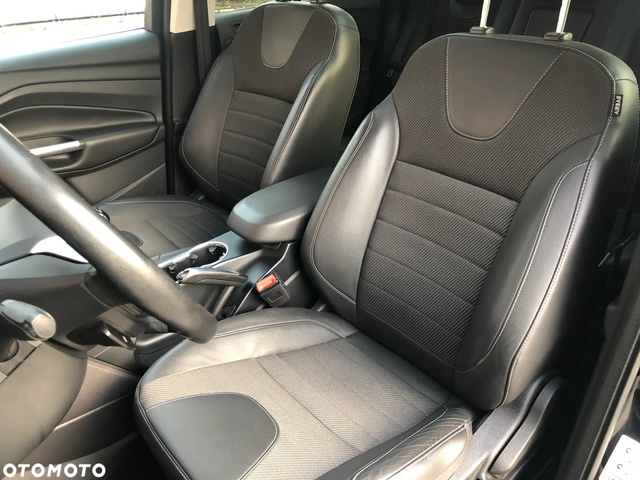 Ford Kuga 2.0 TDCi 4x4 Individual - 27