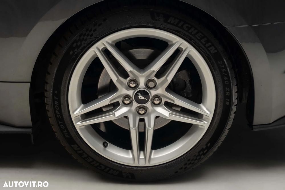 Ford Mustang 5.0 Ti-VCT V8 Aut. GT - 13
