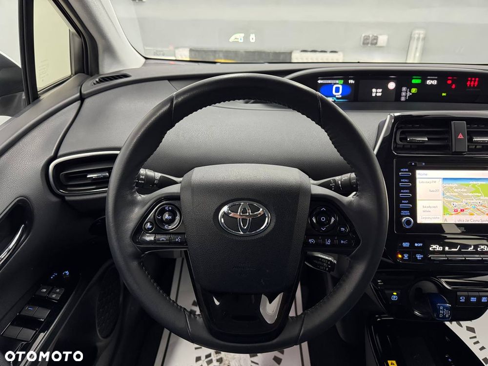 Toyota Prius 1.8 Hybrid Premium - 11