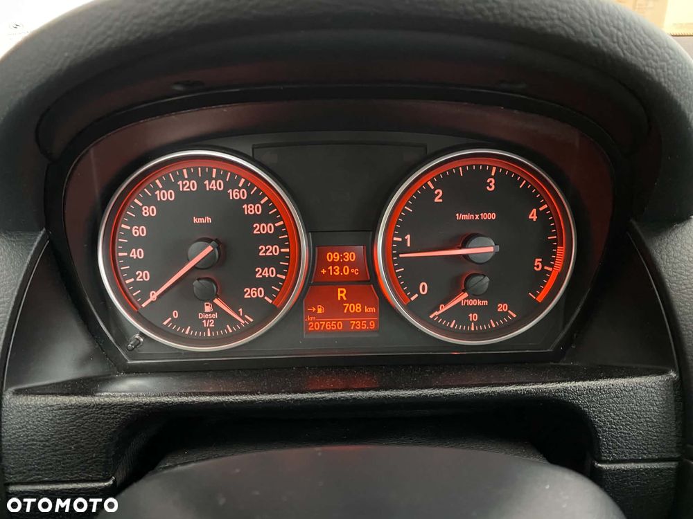 BMW X1 xDrive20d - 11