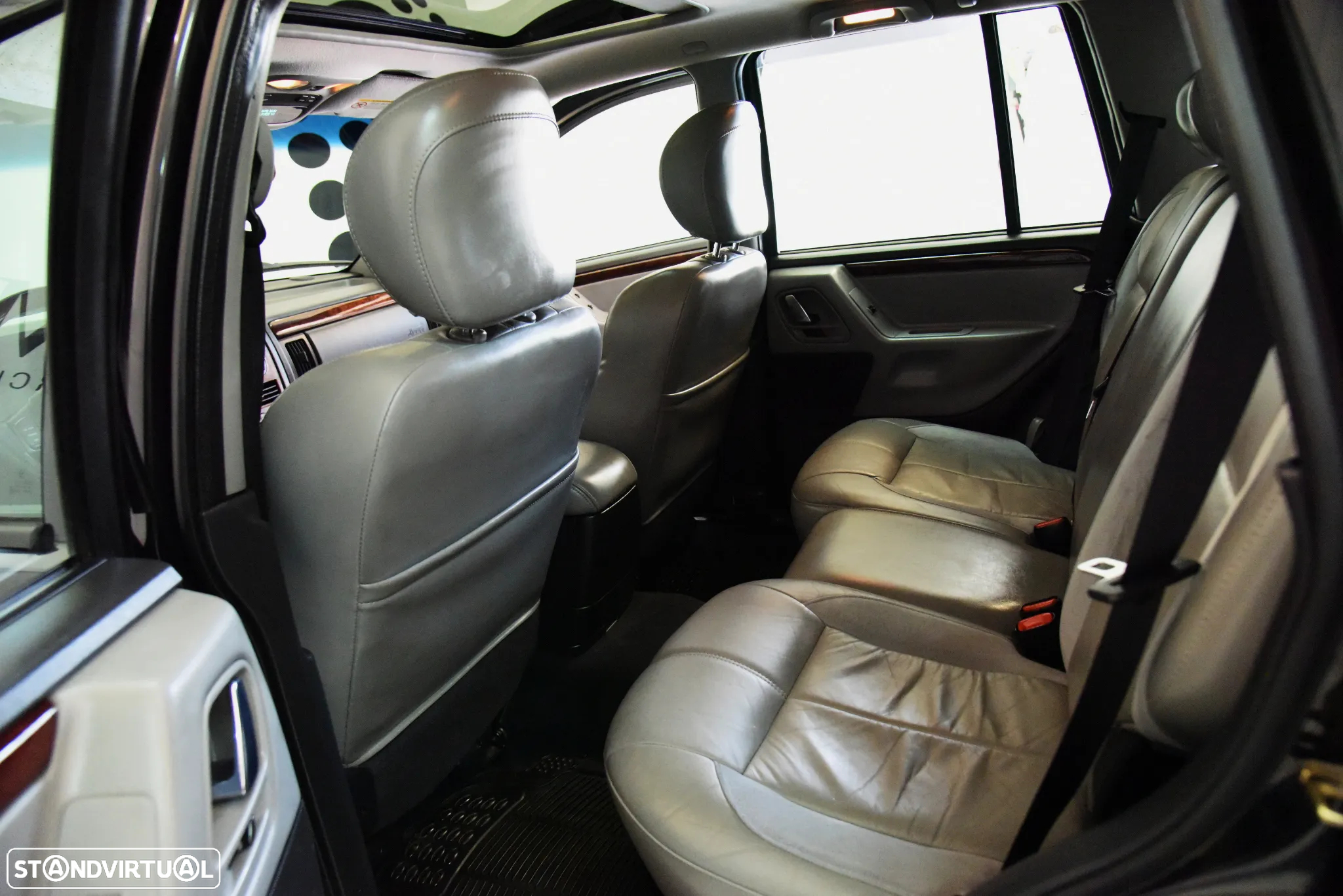 Jeep Grand Cherokee 2.7 CRD Overland - 24