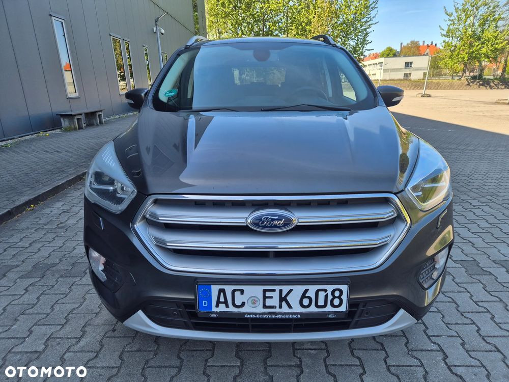 Ford Kuga 1.5 EcoBoost 2x4 Titanium - 2