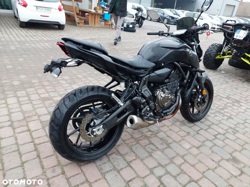 Yamaha MT - 7