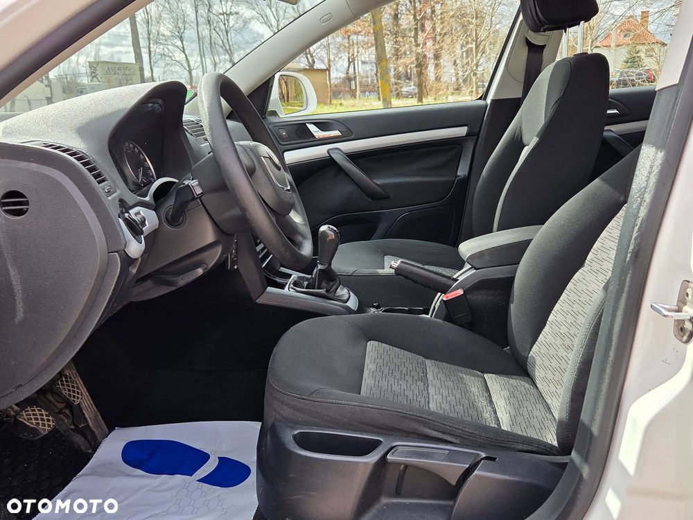 Skoda Octavia 1.6 Combi Classic - 7