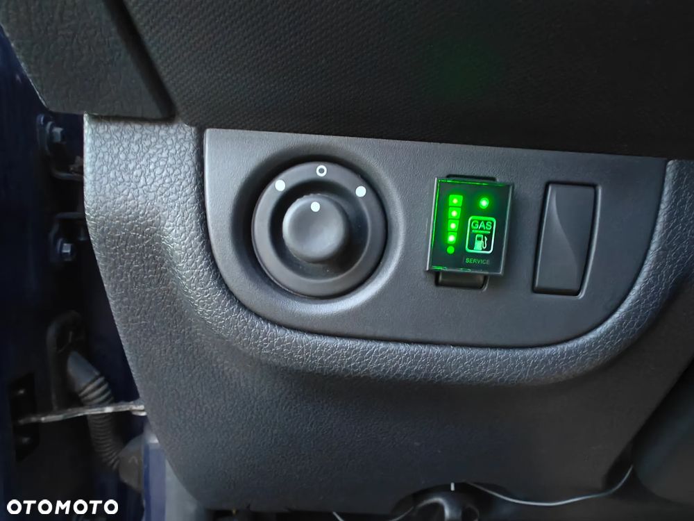 Dacia Sandero 1.2 16V 75 Laureate - 13