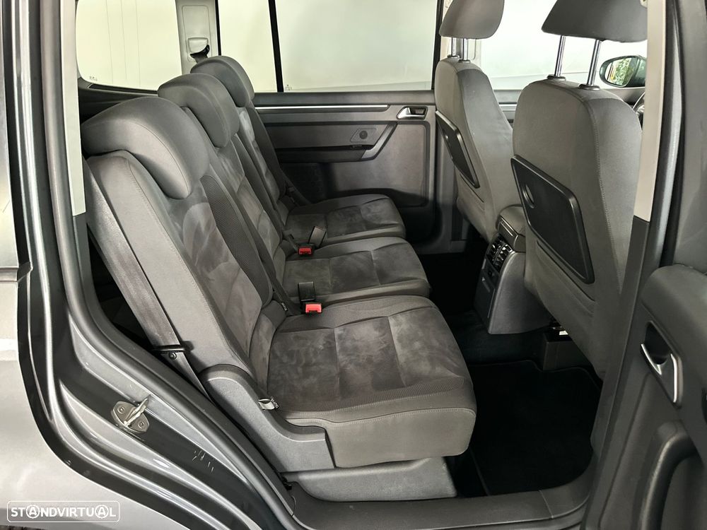 VW Touran 1.6 TDI Blue.Confortline 7L - 29