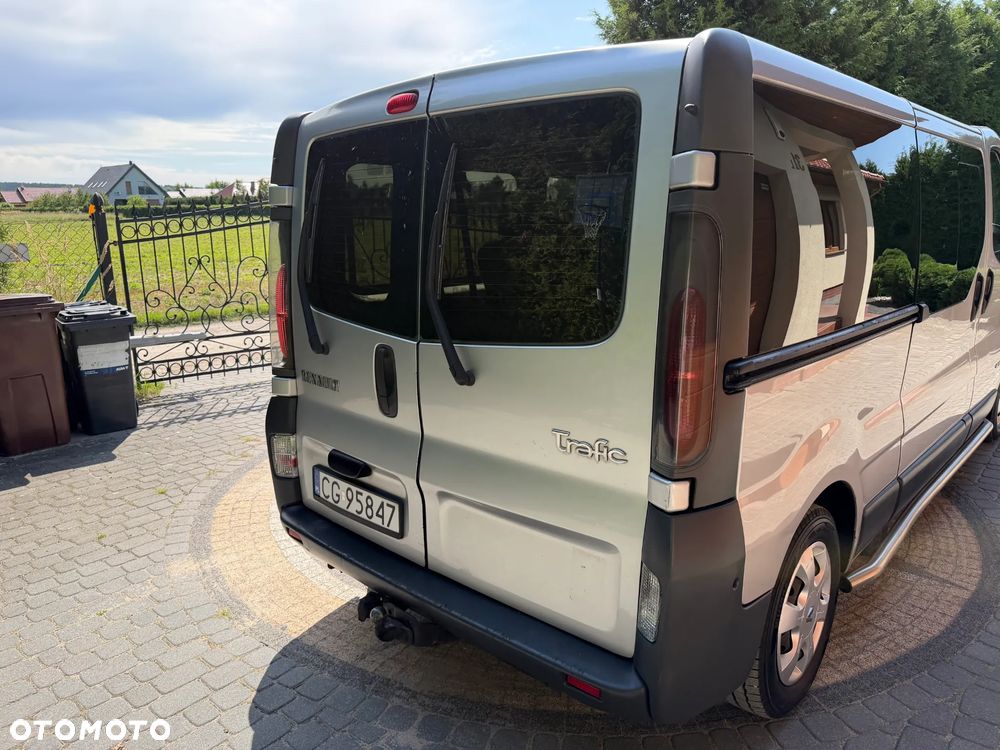 Renault Trafic Passenger - 20