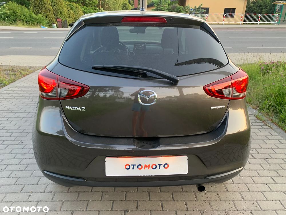 Mazda 2 - 5