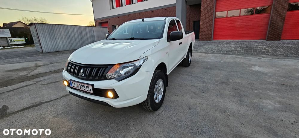Mitsubishi L200 - 1