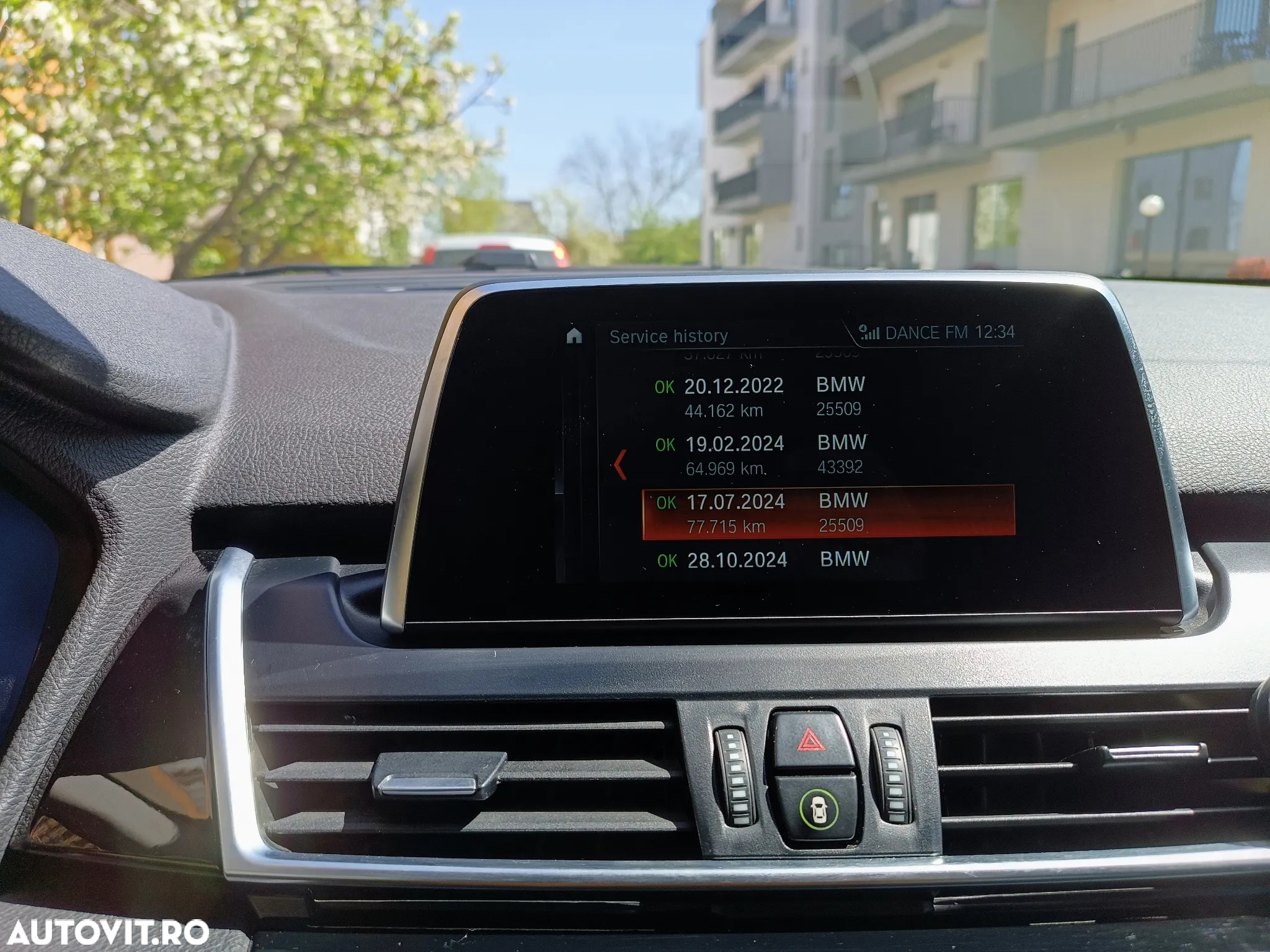 BMW Seria 2 220i AT Luxury Line - 17