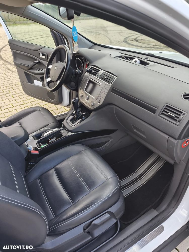 Ford Kuga 2.0 TDCi 4WD Powershift Titanium - 14