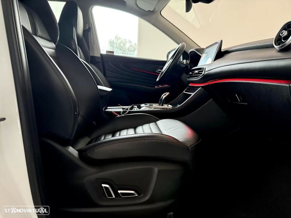 MG EHS 1.5 T-GDI Plug-in Hybrid Luxury - 28