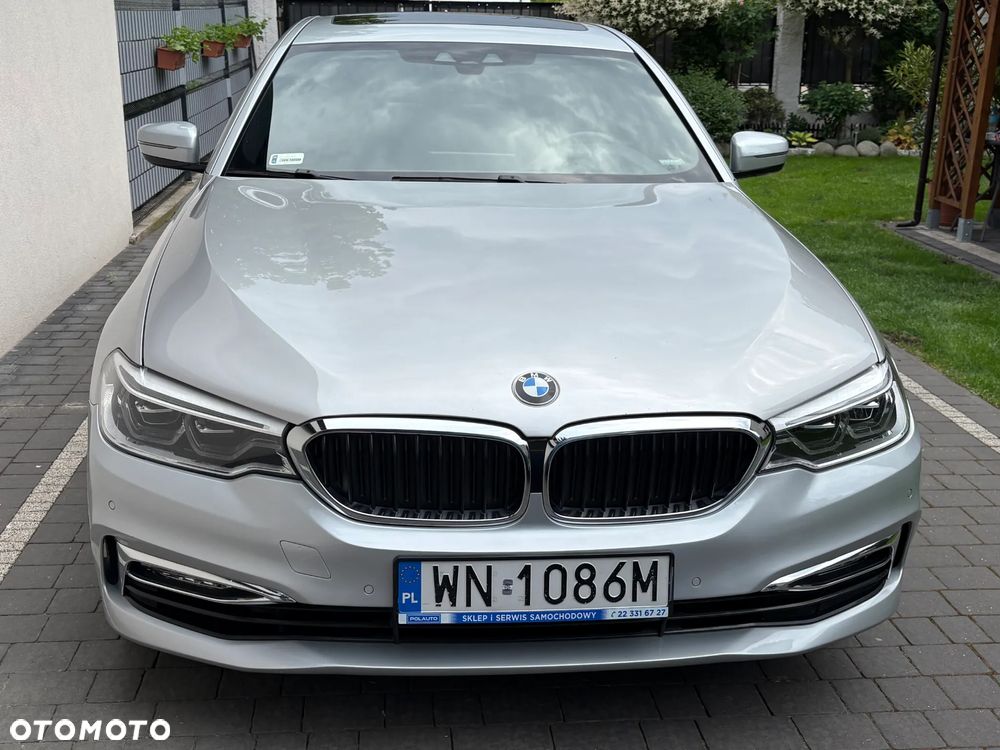BMW Seria 5 540i Luxury Line - 4