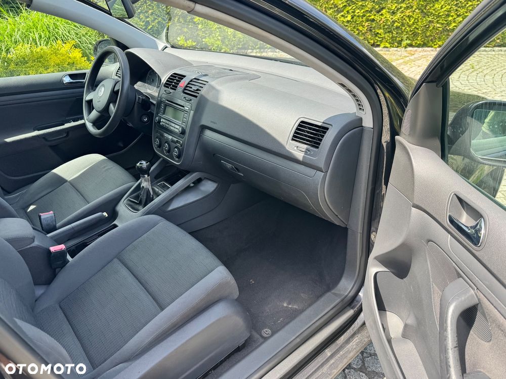 Volkswagen Golf - 25
